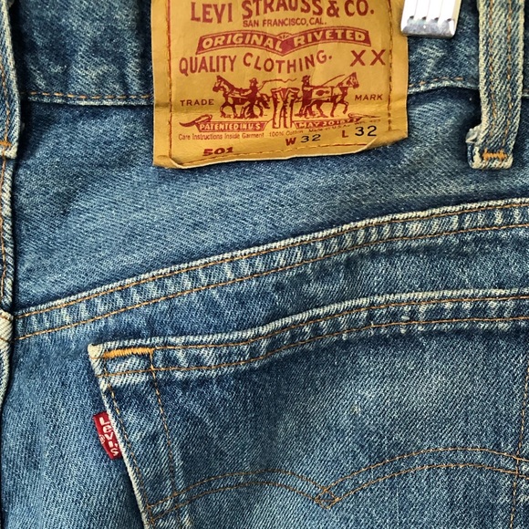 Levi’s 501 button fly cut off shorts size 32 - Picture 3 of 6